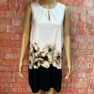 New York & Company‎ Floral Shift Dress